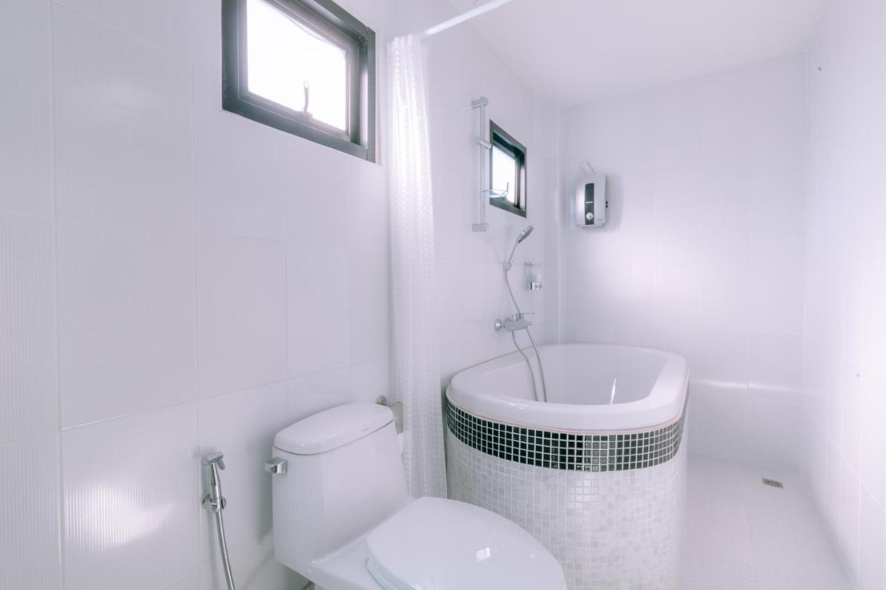 64House Otel Chiang Mai Dış mekan fotoğraf